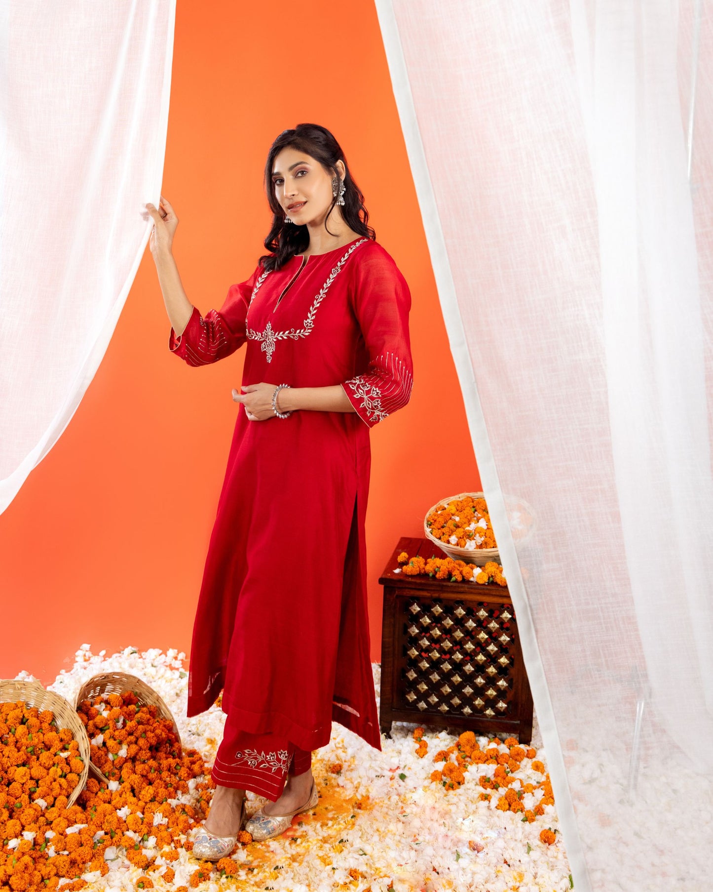 Embroidered Maheshwari Silk Kurta & Pant Set for Women – Festive Handloom Wear by Panchakanya