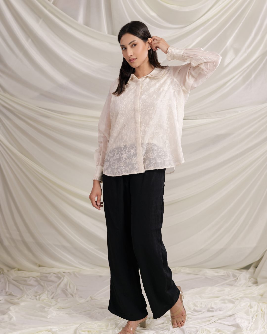 Elegant Maheshwari Embroidered Shirt – Double Collar Women’s Top By Panchakanya