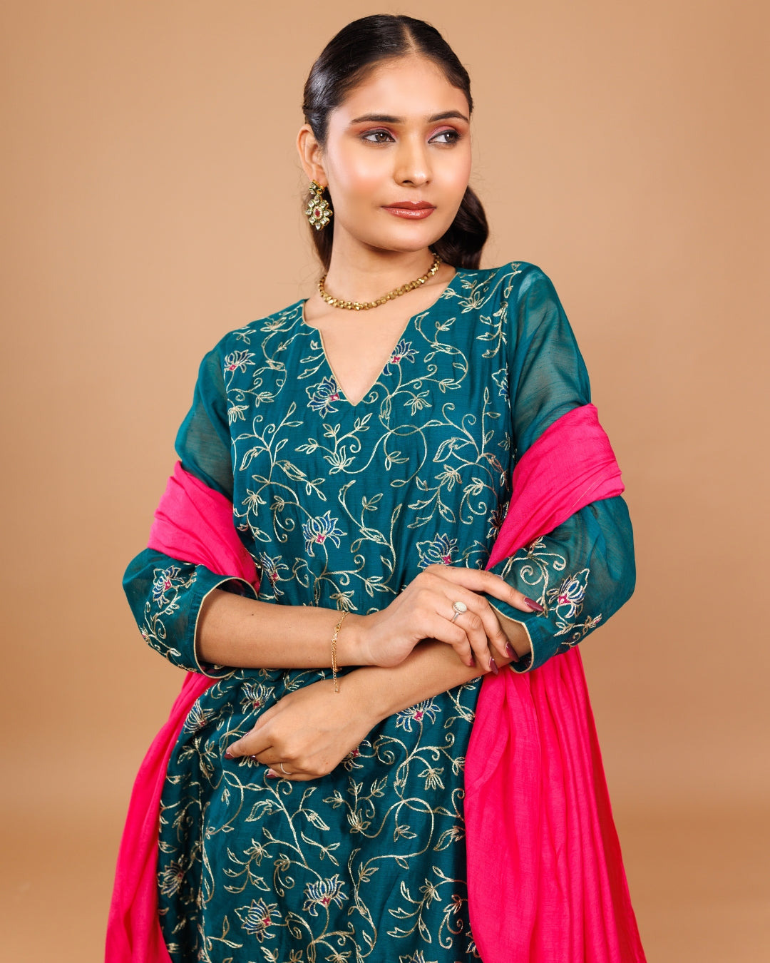 Maheshwari Silk Embroidered Kurta Pant Set with Dupatta – Festive Ethnic Wear by Panchakanya Clothing