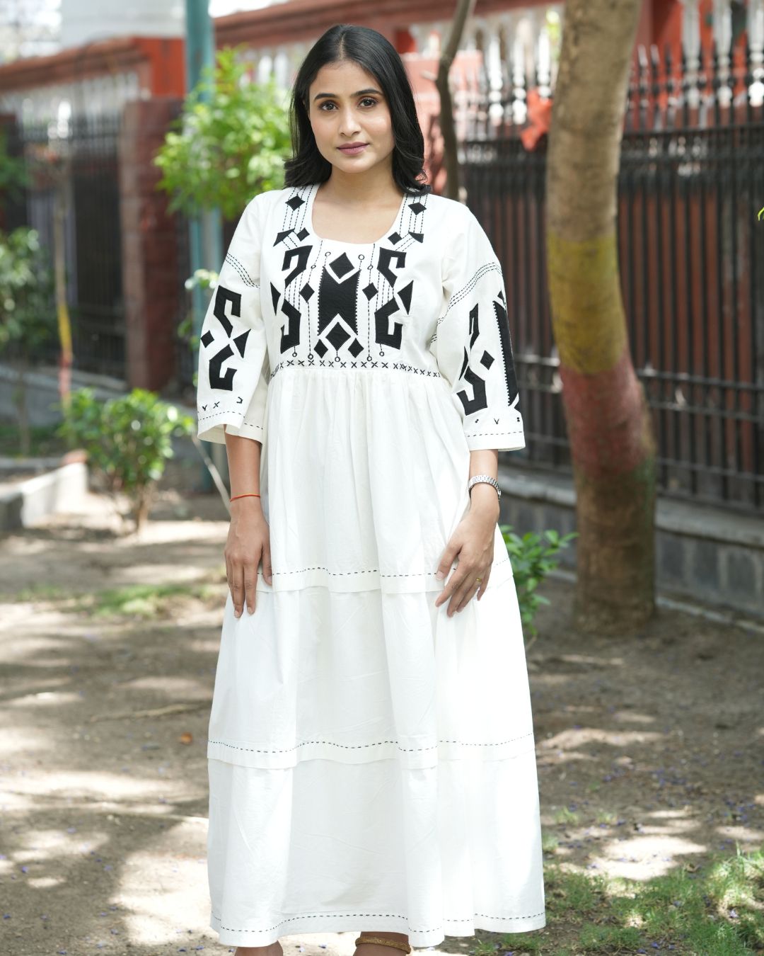 Stylish Cotton Appliqué Kurta for Women – Perfect Ethnic Wear for Any Occasion