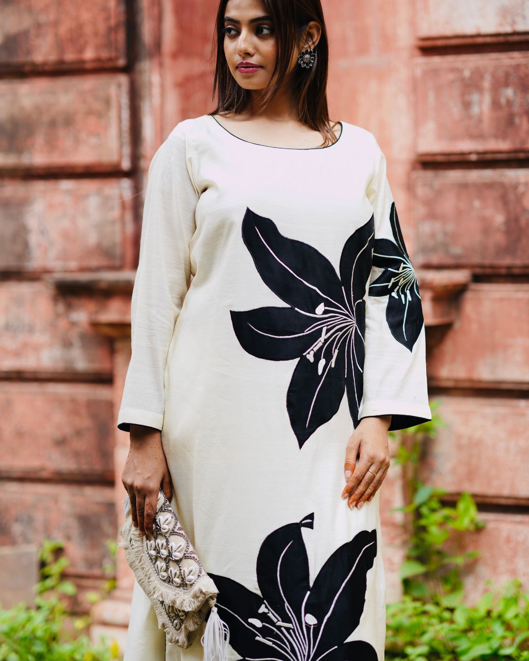 Elegant Organic Cotton Silk Kurta With Appliqué Work - Panchakanya Clothing