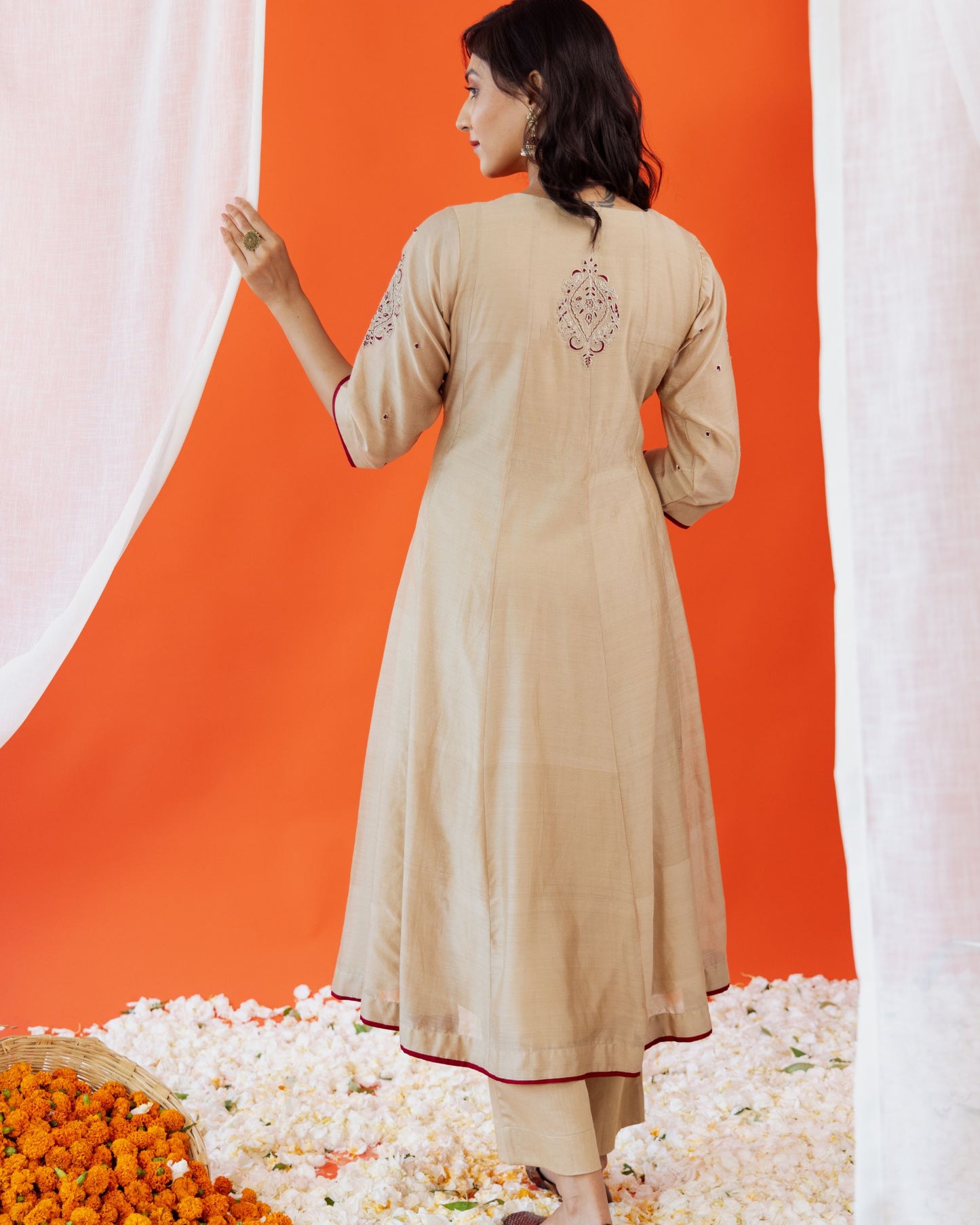 Elegant Maheshwari Silk Kurta & Pant Set for Women – Handloom Maheshwari Embroidered Festive Wear by Panchakanya