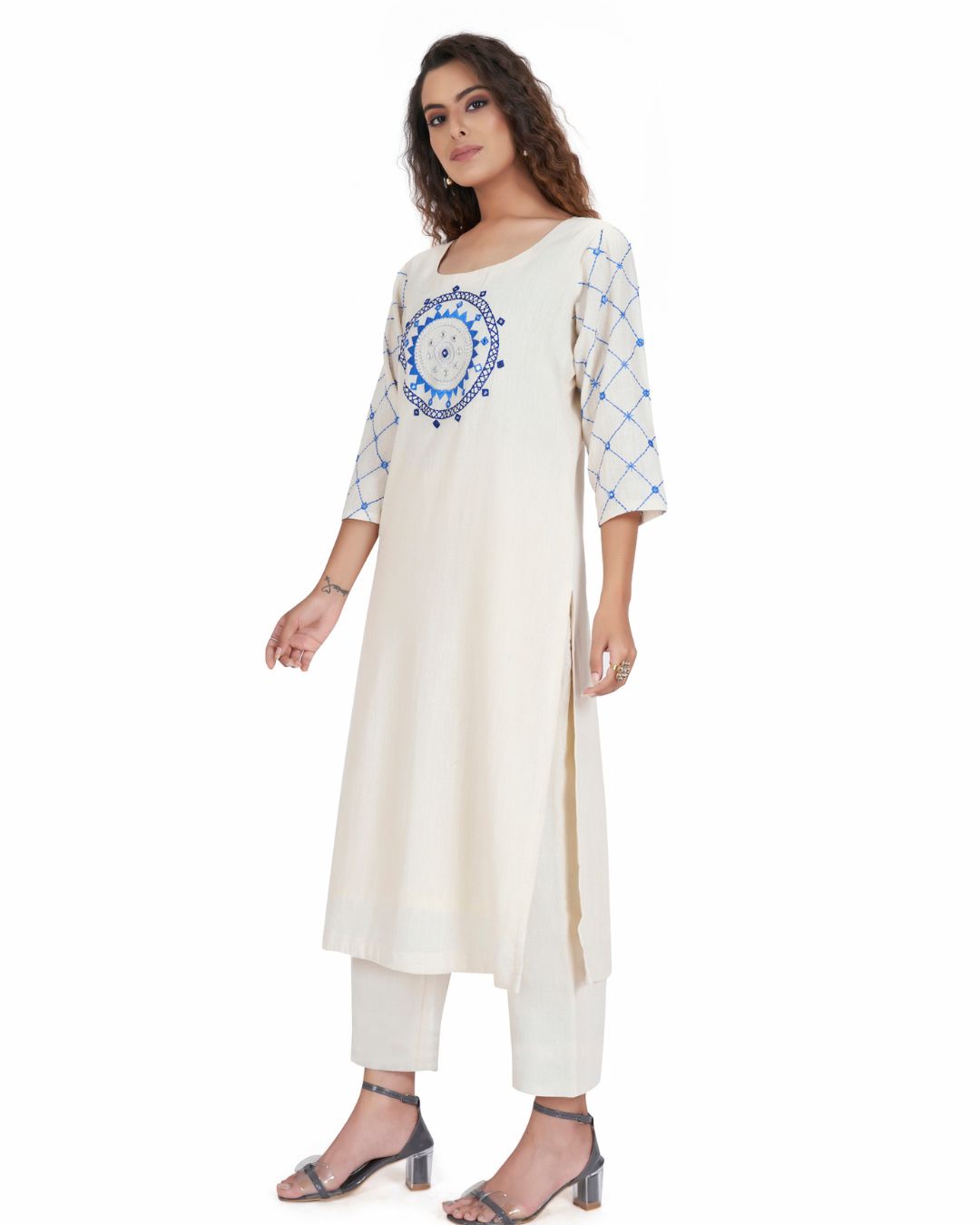 Chic Kala Cotton Kurta for Women with Mirror Mud Work