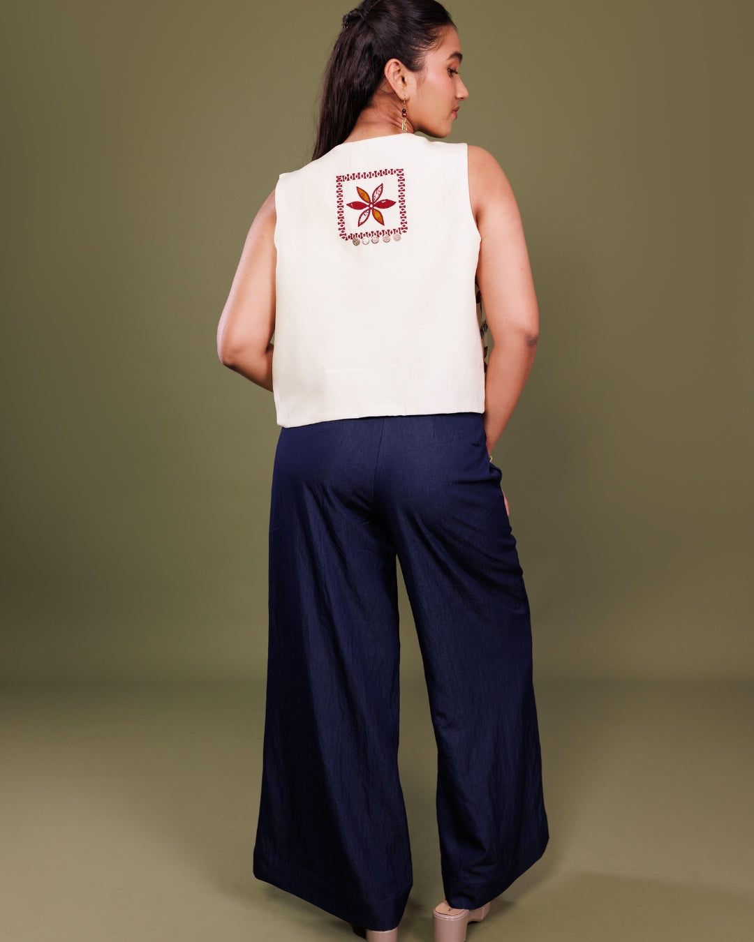 Uppada Silk Koti with Appliqué Work – Handcrafted Ethnic Jacket for Women by Panchakanya