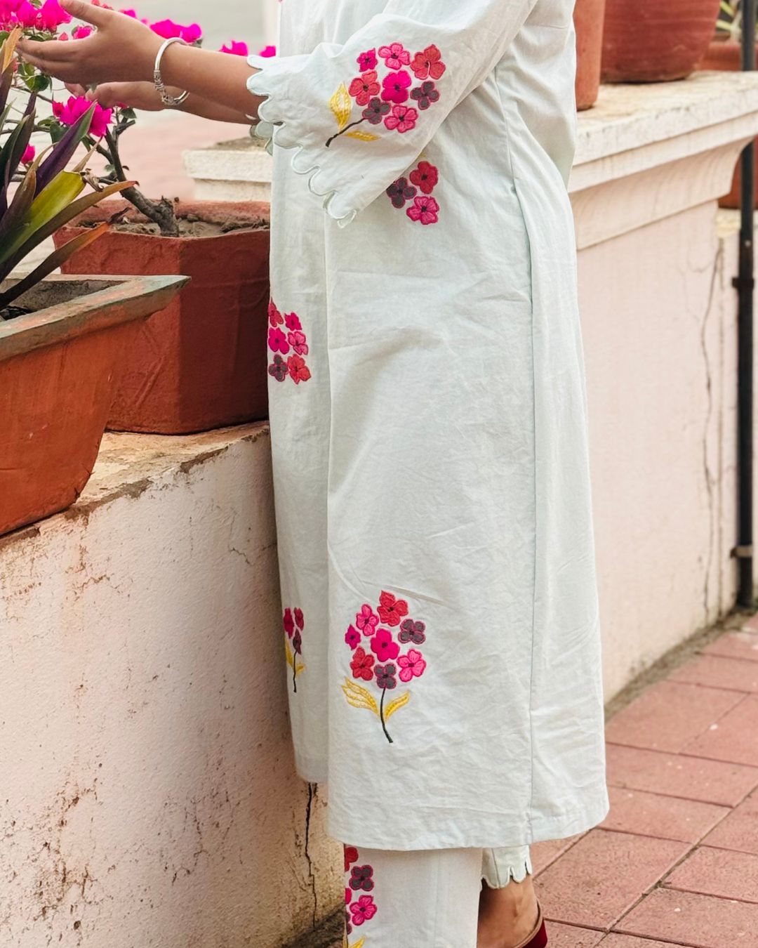 Classic Cotton Kurta for Girls – Unique Applique Design for Every Occasion