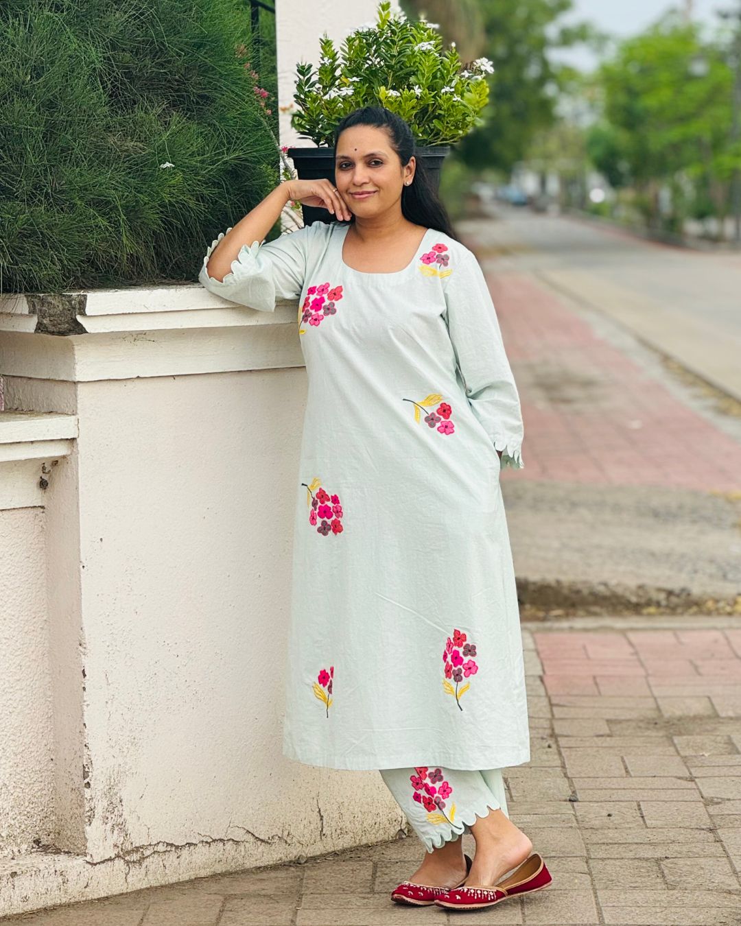 Classic Cotton Kurta for Girls – Unique Applique Design for Every Occasion